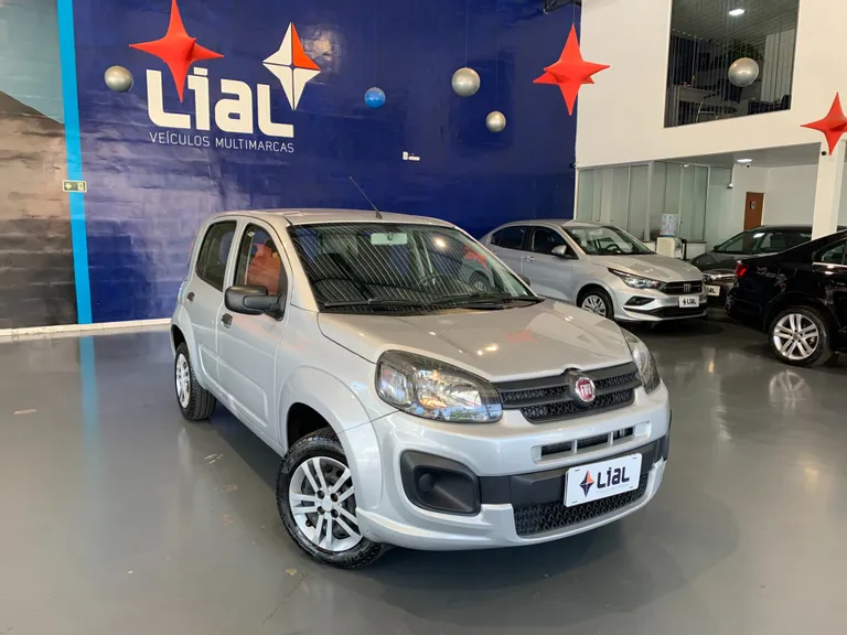 Fiat UNO ATTRACTIVE 1.0 Fire Flex 8V 5p Flex 4 portas, câmbio