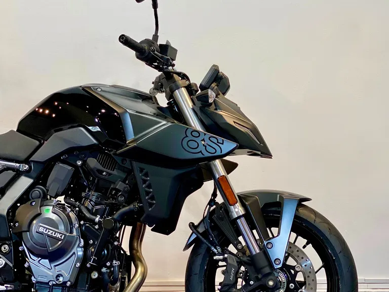 SUZUKI Motos 8s Gasolina 0 portas, câmbio Manual em Curitiba