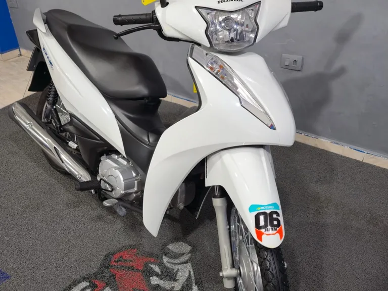 HONDA BIZ 110i Gasolina portas, câmbio Manual em Curitiba - L&E Motos