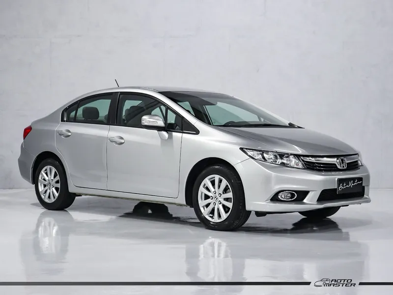 Honda Civic Sedan LXR 2.0 Flexone 16V Aut. 4p