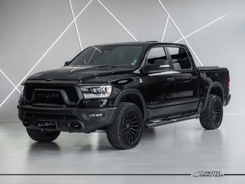 RAM 1500 REBEL 5.7 HEMI CD V8 4x4 Aut.