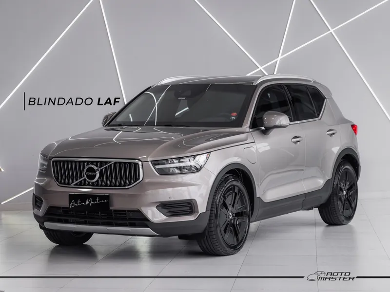 Volvo XC 40 T-5 MOMENTUM 1.5 FWD (Híbrido)