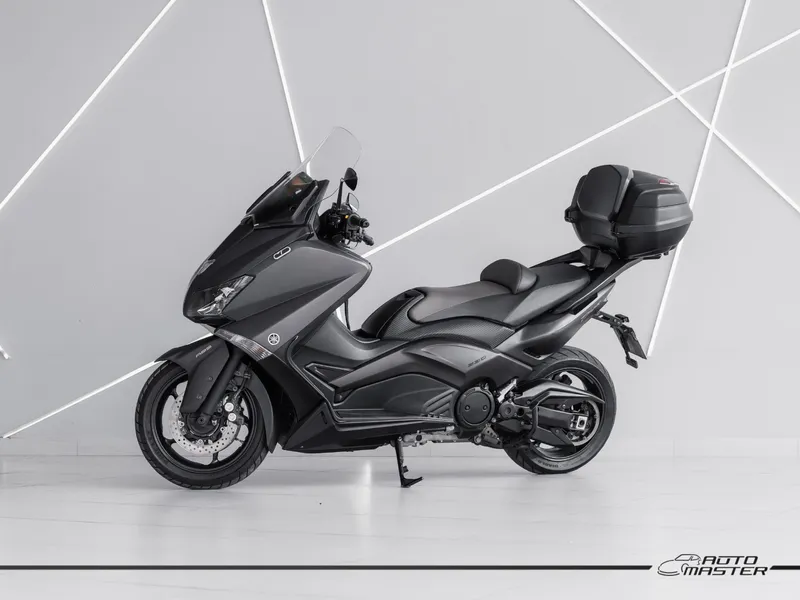 YAMAHA TMAX 530
