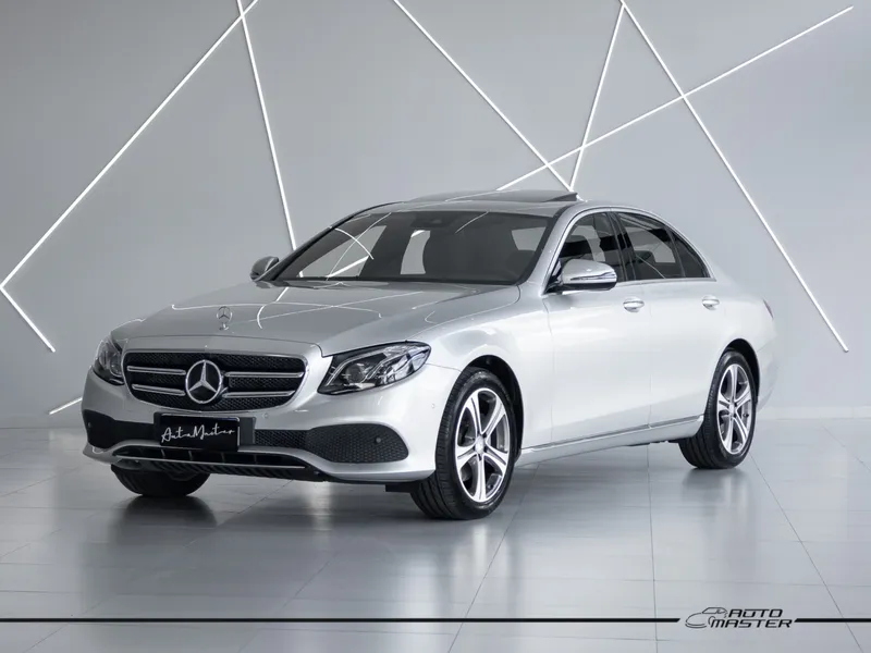 Mercedes E-250 CGI Avantgarde 2.0 TB 211cv Aut.