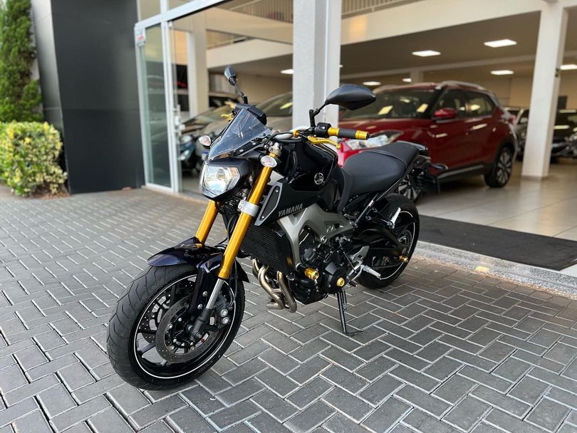 YAMAHA MT-09 850cc/ABS