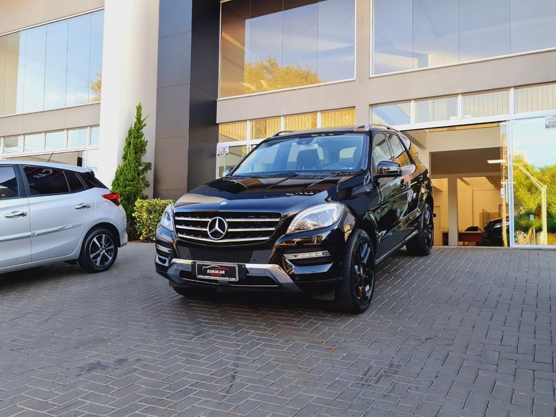 Mercedes ML-350 Sport CGI 3.5 V6 306cv 4x4 Aut.