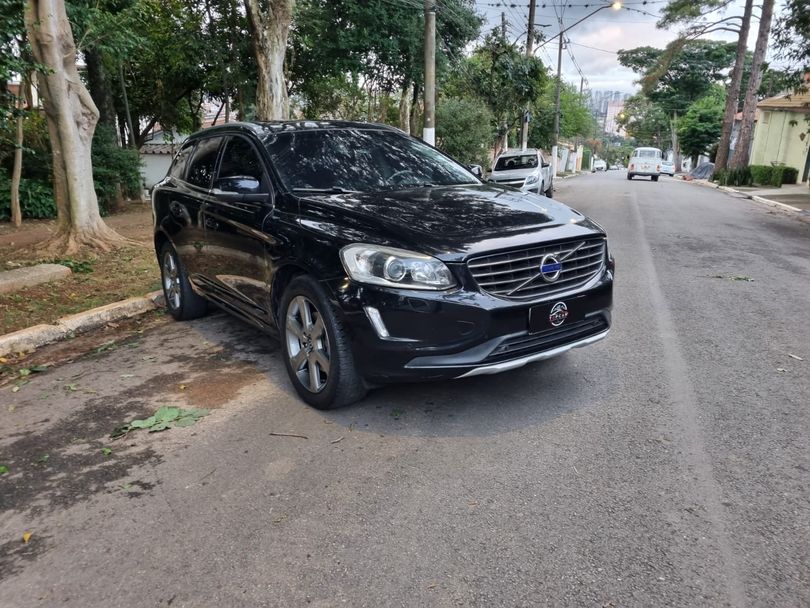 Volvo XC 60 R-DESIGN 3.0 304cv AWD 5p
