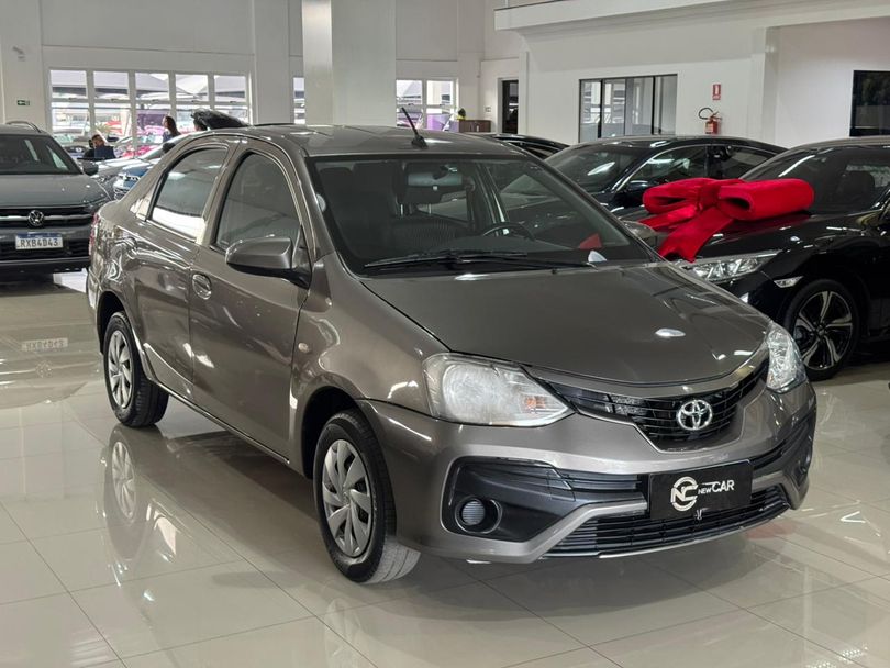 Toyota ETIOS X Sedan 1.5 Flex 16V 4p Aut.