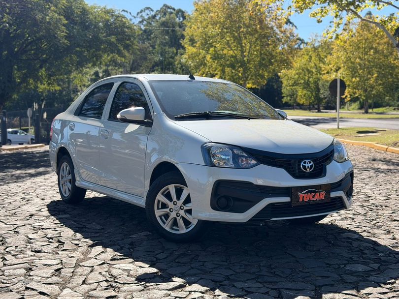 Toyota ETIOS X Plus Sedan 1.5 Flex 16V 4p Aut.
