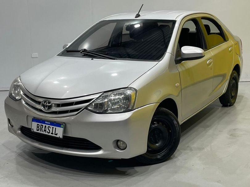 Toyota ETIOS XS Sedan1.5 Flex 16V 4p Mec.