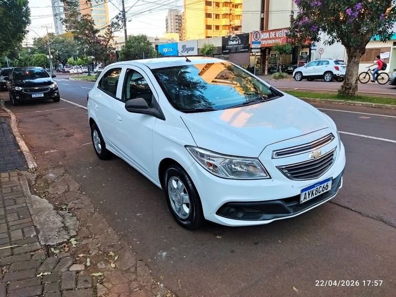 Chevrolet ONIX HATCH LT 1.0 8V FlexPower 5p Mec.