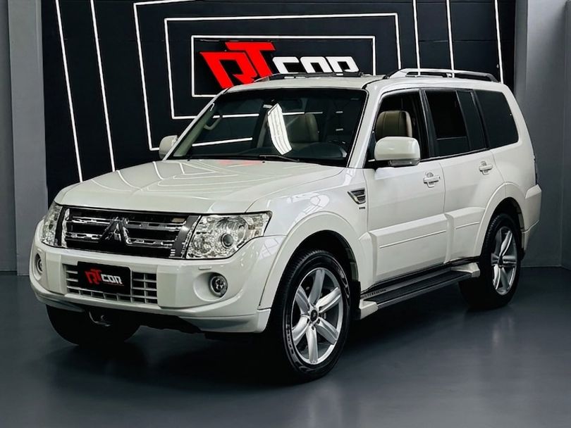 Mitsubishi Pajero HPE Full 3.2 4x4 T.I.Dies. 5p Aut