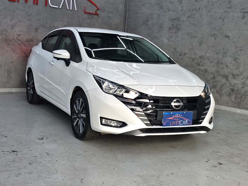 Nissan VERSA Advance 1.6 16V Flex Aut.