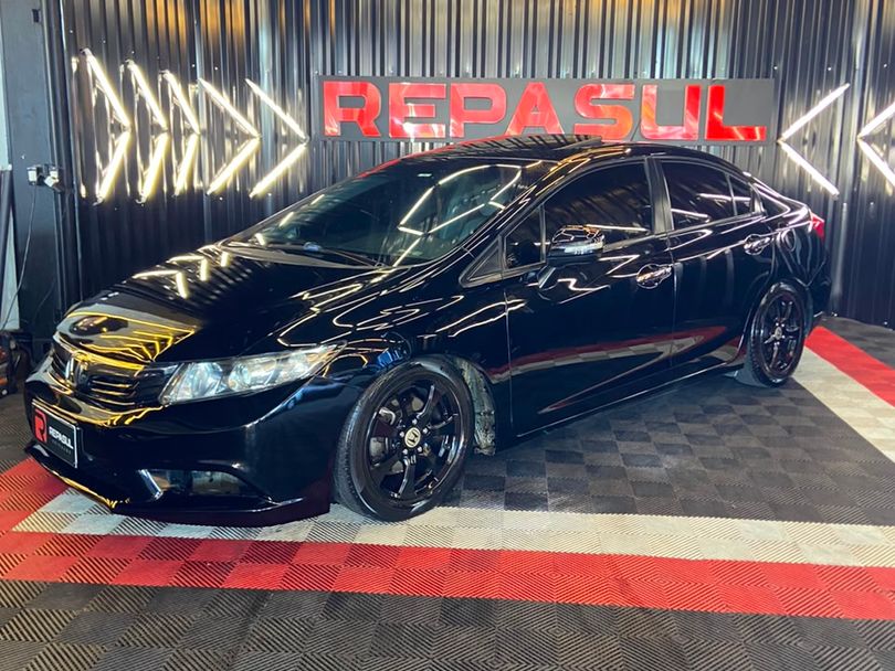 Honda Civic Sedan EXS 1.8/1.8 Flex 16V Aut. 4p