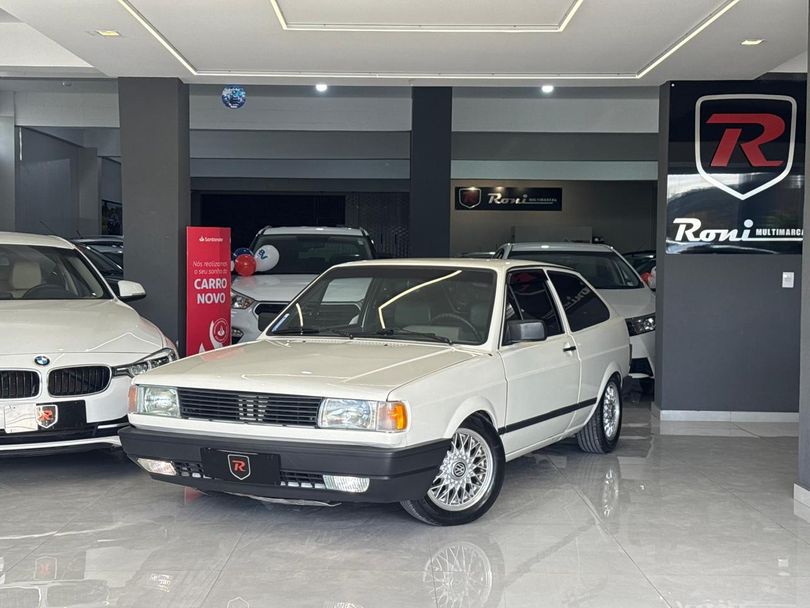 VolksWagen Gol 1000 (modelo antigo)