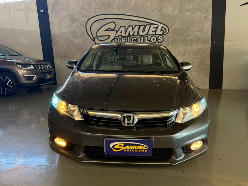 Honda Civic Sedan LXR 2.0 Flexone 16V Aut. 4p