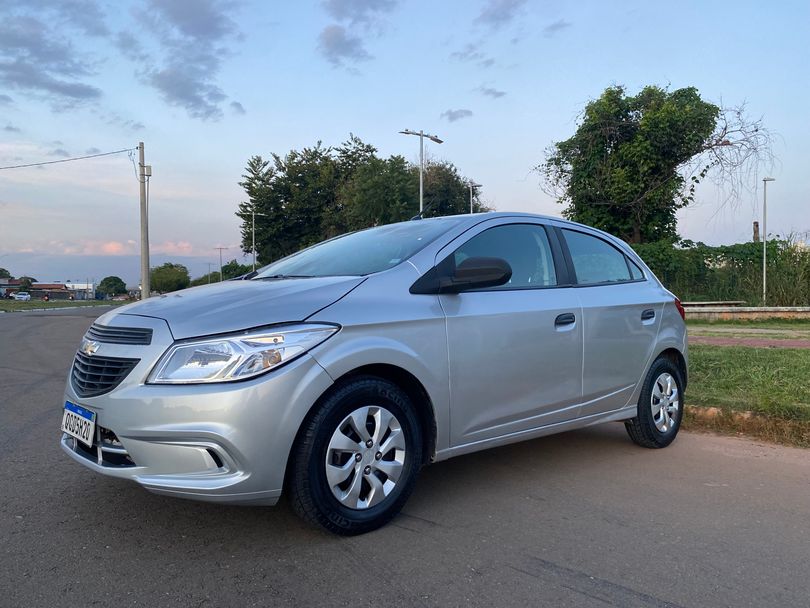 Chevrolet ONIX HATCH Joy 1.0 8V Flex 5p Mec.