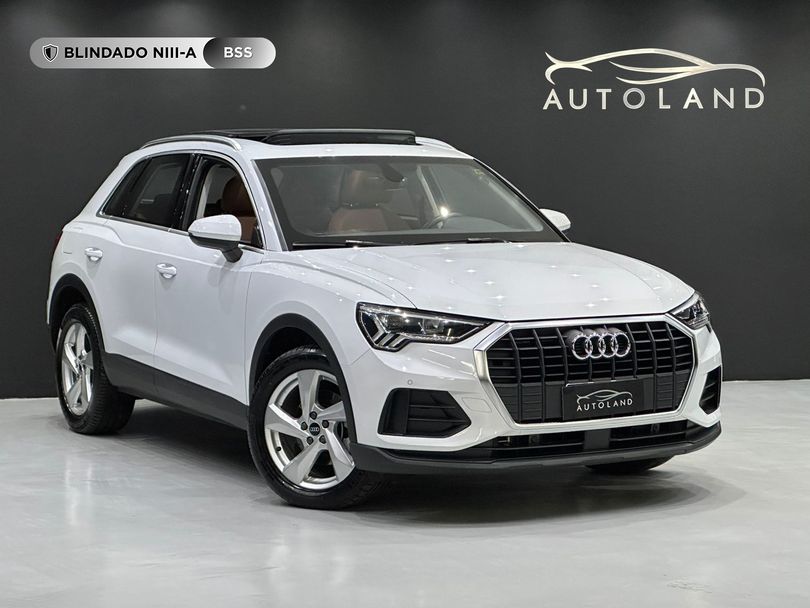 Audi Q3 P. Plus 1.4 TFSI Flex/P.Plus S-tronic