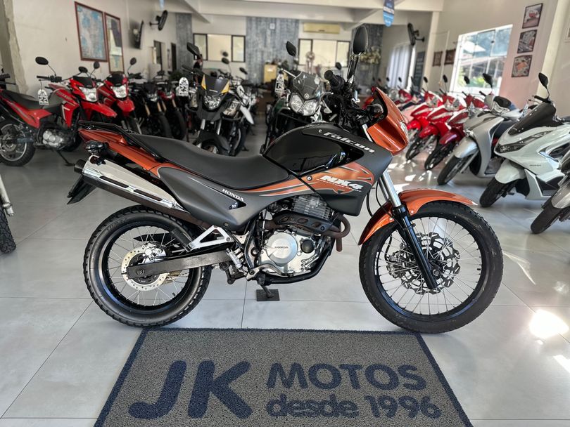 HONDA NX-4 FALCON 400