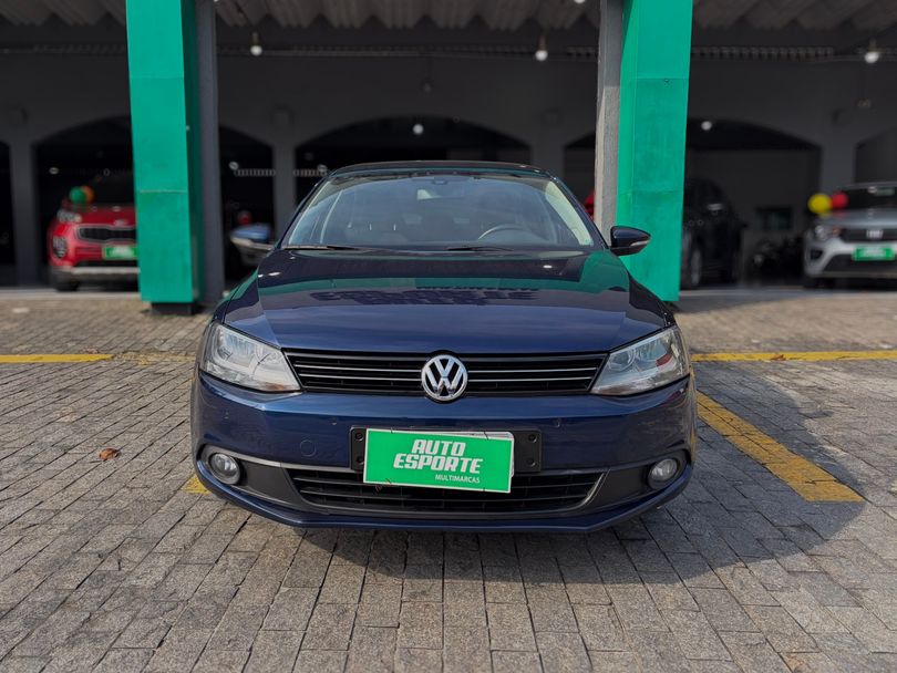 VolksWagen JETTA Comfortline 2.0 T.Flex 8V 4p Tipt.