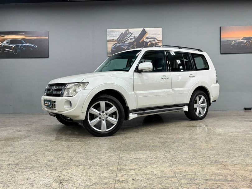 Mitsubishi Pajero HPE Full 3.2 4x4 T.I.Dies. 5p Aut