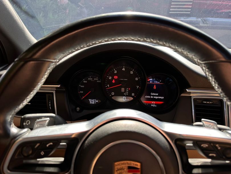 Porsche Macan 2.0 Turbo