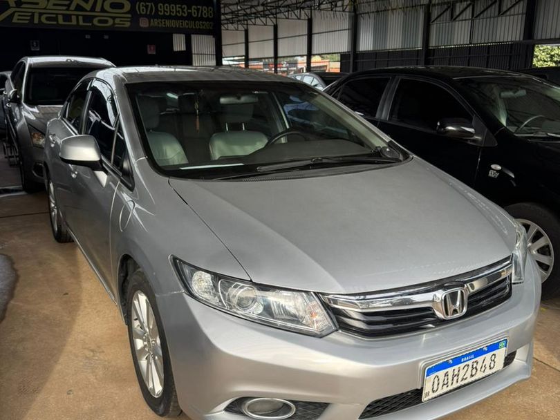 Honda Civic Sedan LXS 1.8/1.8 Flex 16V Aut. 4p