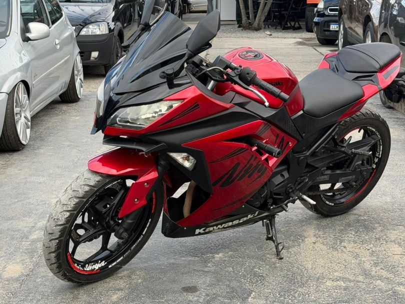 KAWASAKI NINJA 300