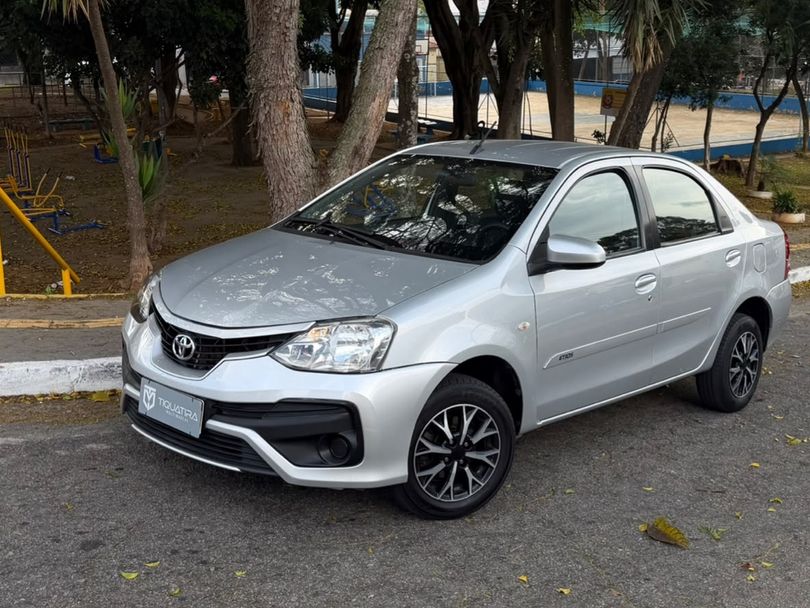 Toyota ETIOS XS Sedan1.5 Flex 16V 4p Mec.
