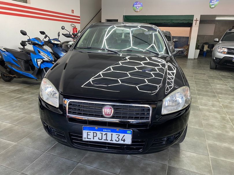 Fiat Siena Celebration 1.0 Fire Flex 8V 4p
