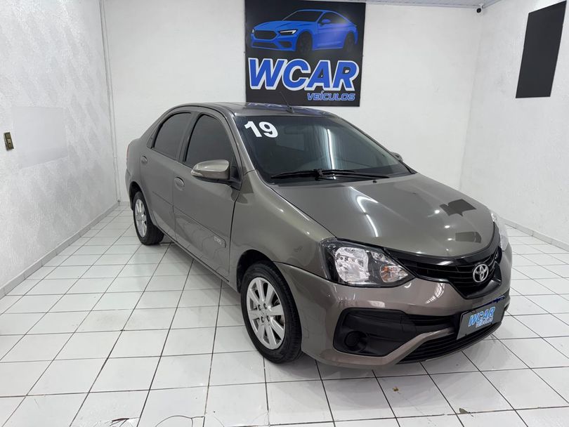 Toyota ETIOS X Plus 1.5 Flex 16V 5p Aut.