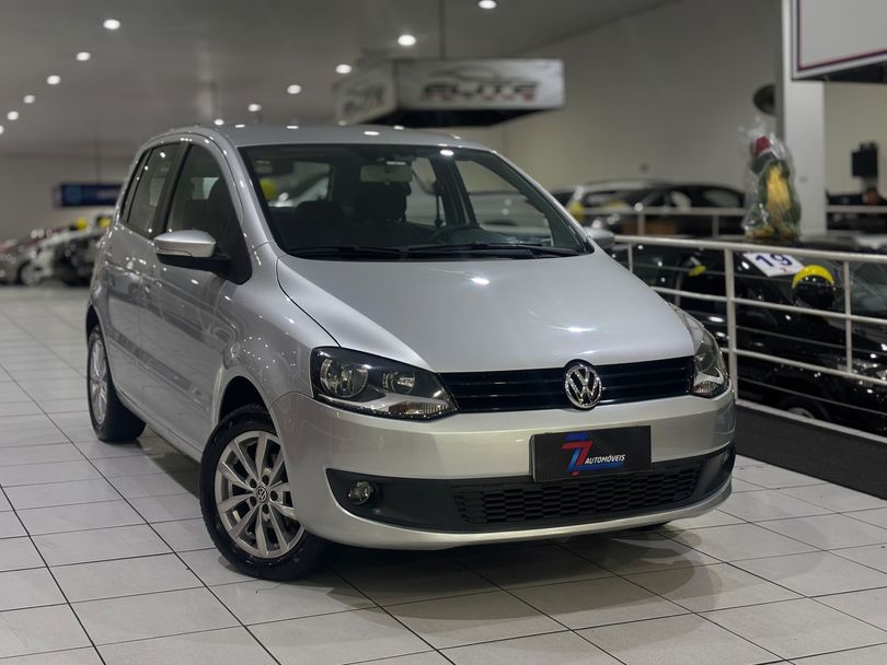 VolksWagen Fox 1.6 Mi Total Flex 8V 5p