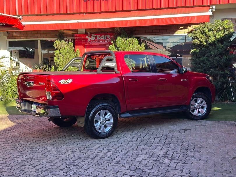 Toyota Hilux CD SR 4x4 2.8 TDI Diesel Aut.