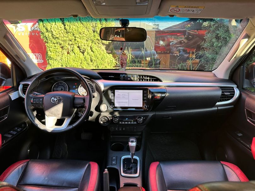 Toyota Hilux CD SR 4x4 2.8 TDI Diesel Aut.