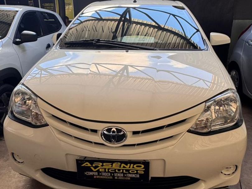Toyota ETIOS XS 1.5 Flex 16V 5p Mec.
