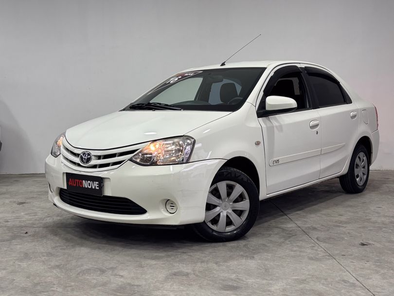 Toyota ETIOS XS Sedan1.5 Flex 16V 4p Mec.