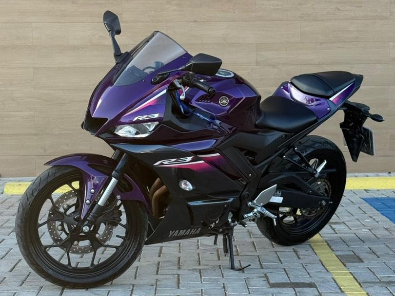 YAMAHA YZF R-3 321/ABS