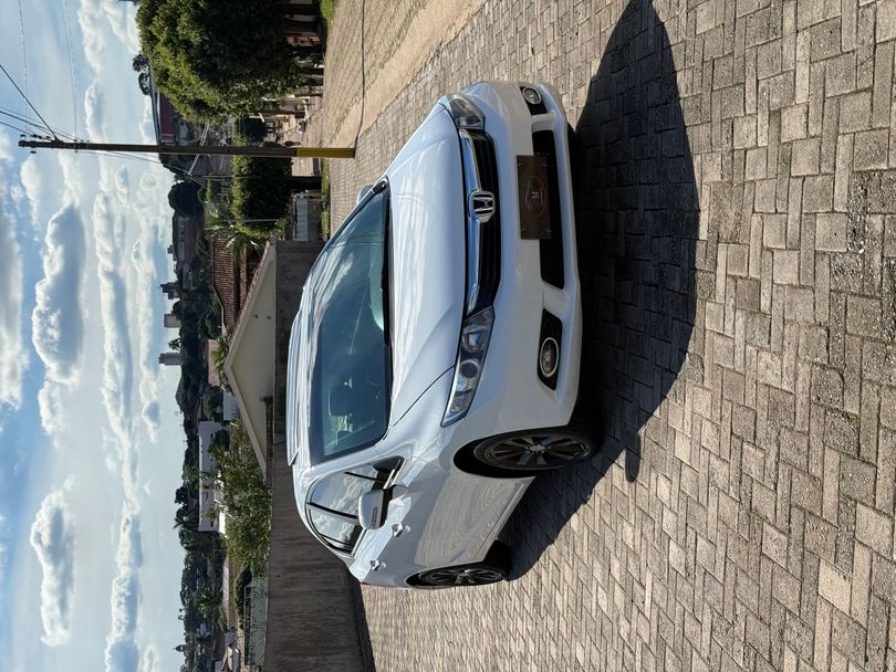 Honda Civic Sedan EXS 1.8/1.8 Flex 16V Aut. 4p