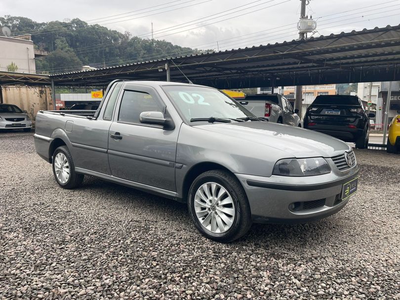 VolksWagen Saveiro FUN 1.8 99cv/ City e S.Surf  1.6