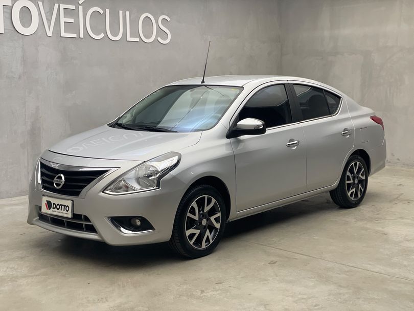 Nissan VERSA SL 1.6 16V FlexStart 4p Aut.