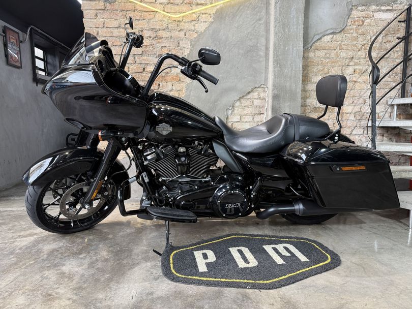 Harley ROAD GLIDE SPECIAL FLTRXS