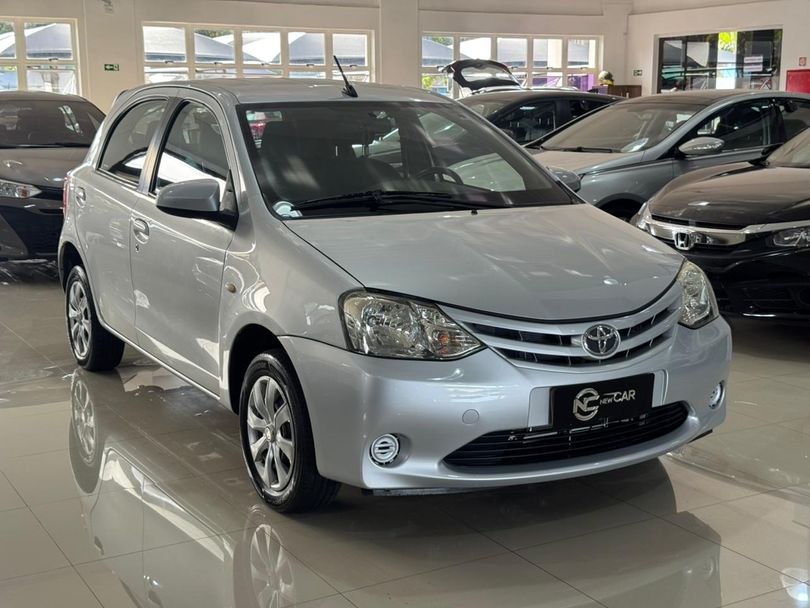 Toyota ETIOS XS 1.5 Flex 16V 5p Mec.