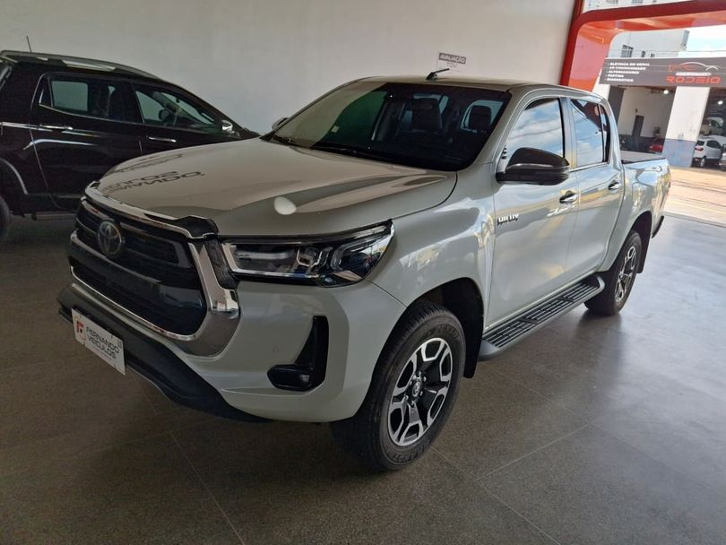 Toyota Hilux CD SRX 4x4 2.8 TDI 16V Diesel Aut.