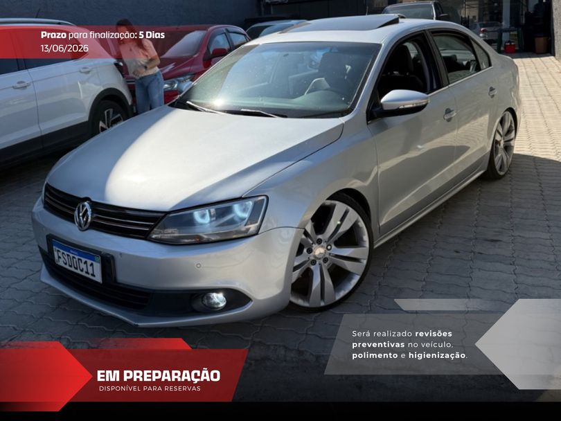 VolksWagen JETTA Comfortline 2.0 T.Flex 8V 4p Tipt.