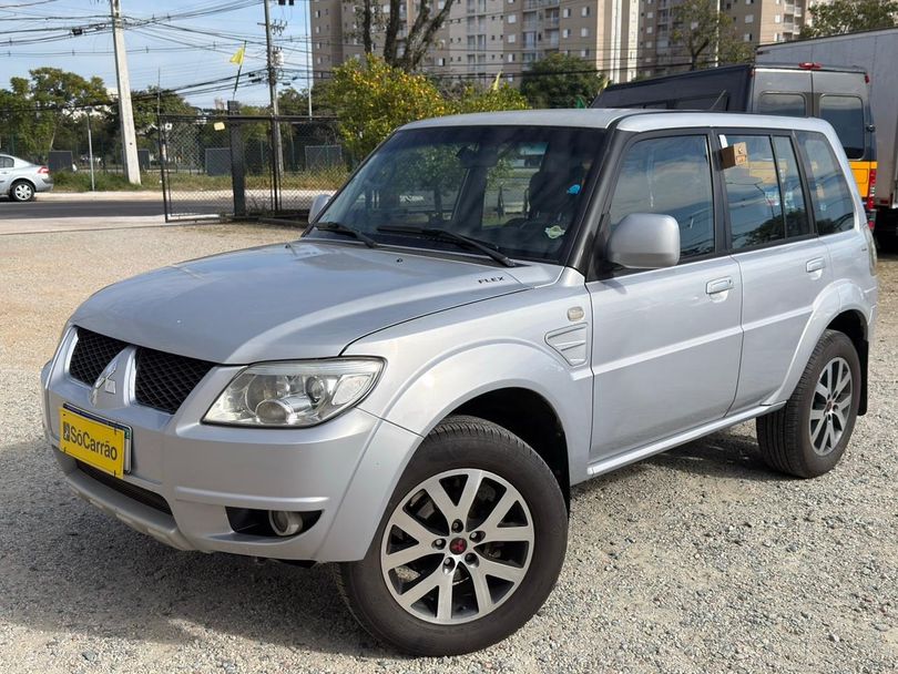 Mitsubishi Pajero TR4 2.0/ 2.0 Flex 16V 4x4 Aut.
