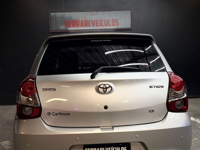 Toyota ETIOS XLS 1.5 Flex 5p Aut.