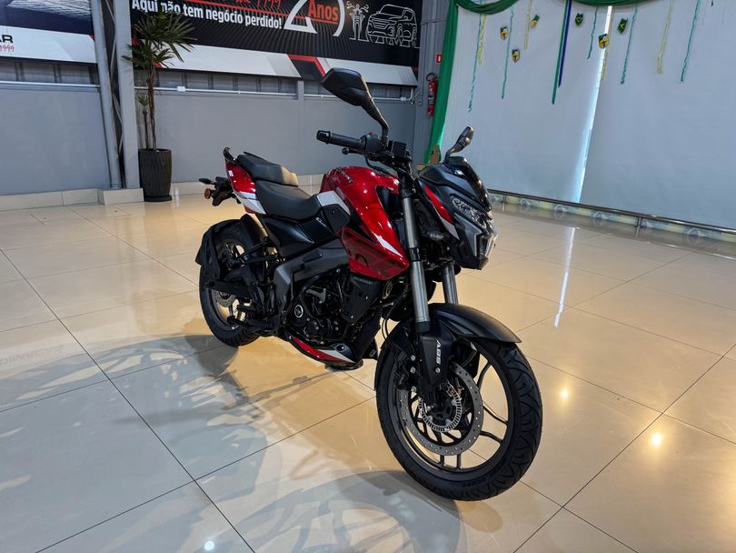 BAJAJ DOMINAR NS160