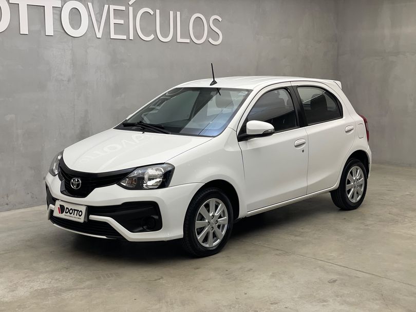 Toyota ETIOS X Plus 1.5 Flex 16V 5p Mec.