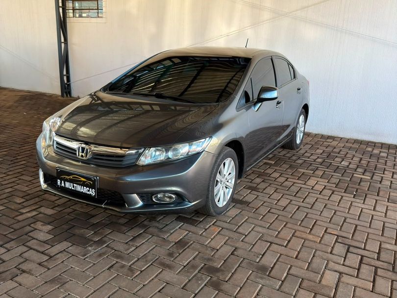 Honda Civic Sedan LXS 1.8/1.8 Flex 16V Aut. 4p