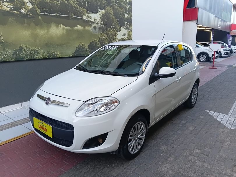 Fiat Palio ESSENCE 1.6 Flex 16V 5p
